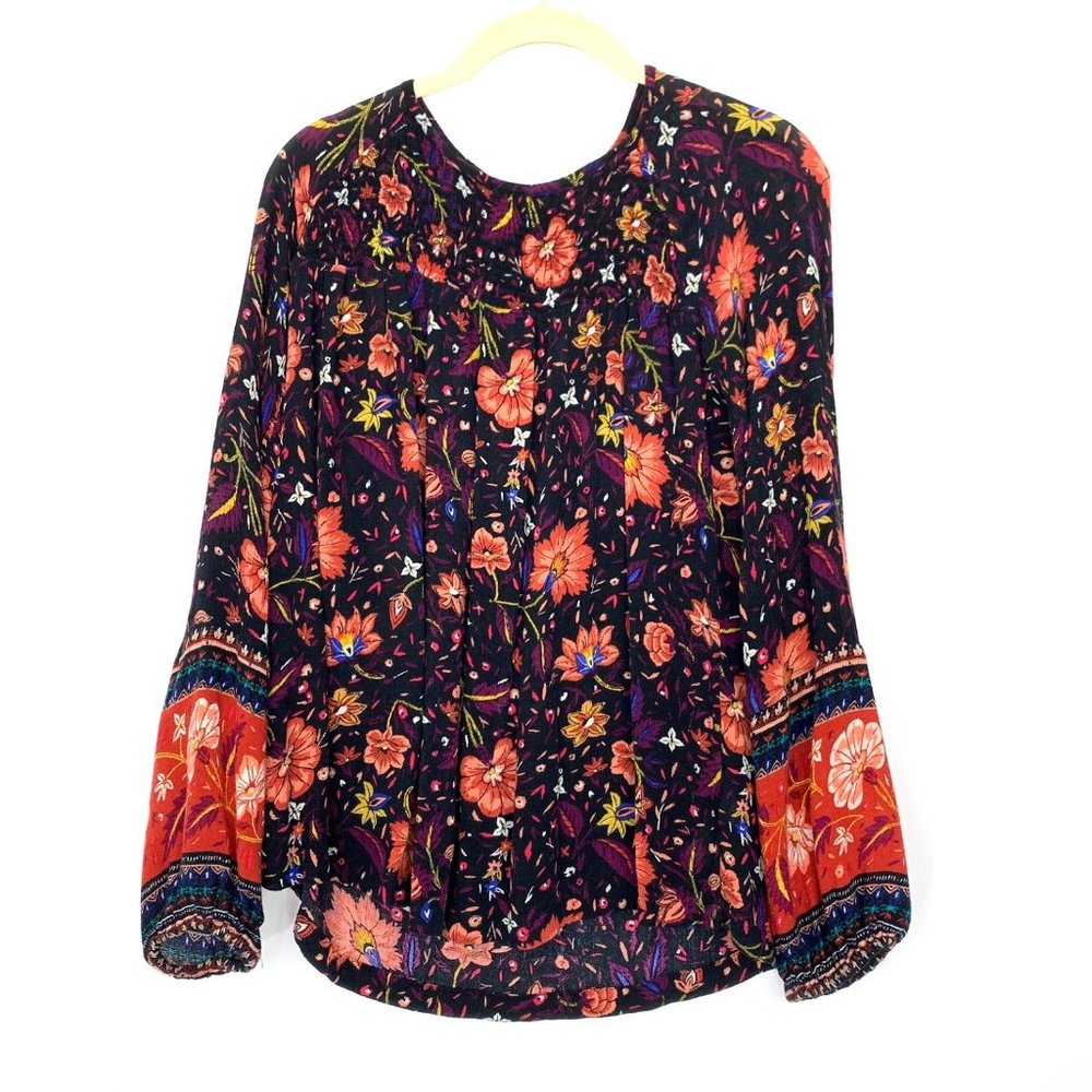 Old Navy Smocked Swing Floral‎ Blouse